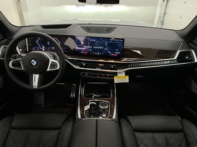 2026 BMW X7 xDrive40i Sports Activity Vehicle