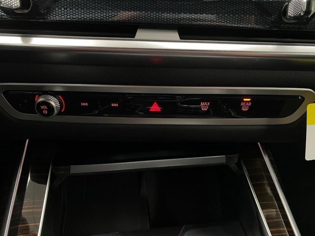 2026 BMW X7 xDrive40i Sports Activity Vehicle