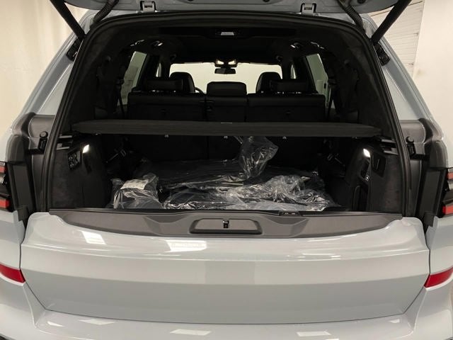2026 BMW X7 xDrive40i Sports Activity Vehicle