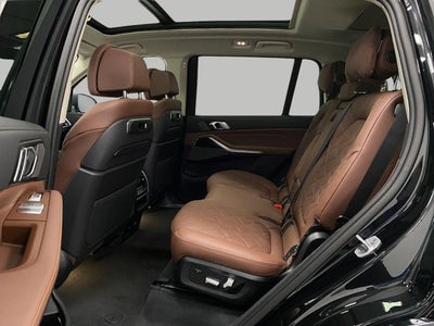 2027 BMW X7 xDrive40i Sports Activity Vehicle