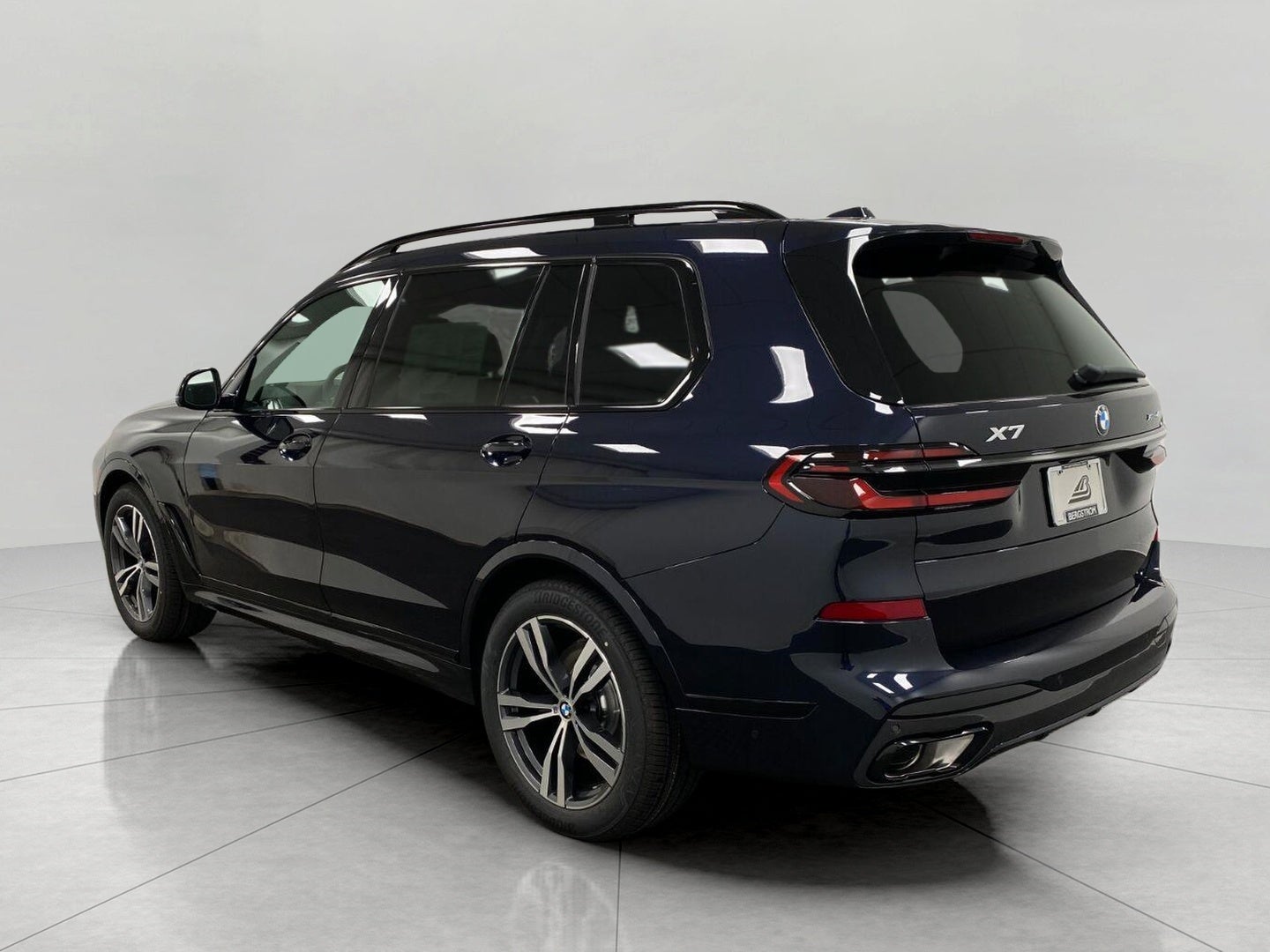 2027 BMW X7 xDrive40i Sports Activity Vehicle