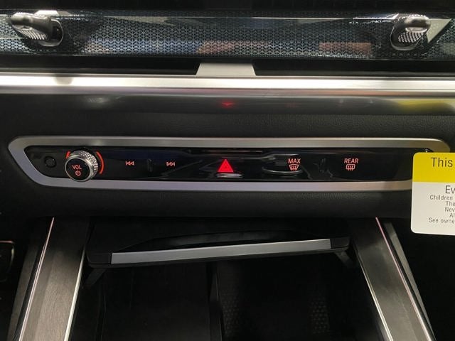 2027 BMW X7 xDrive40i Sports Activity Vehicle