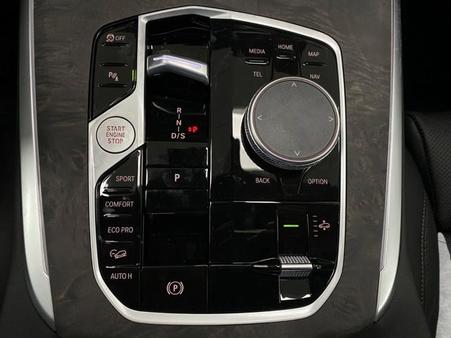 2027 BMW X7 xDrive40i Sports Activity Vehicle