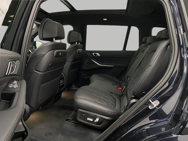 2027 BMW X7 xDrive40i Sports Activity Vehicle