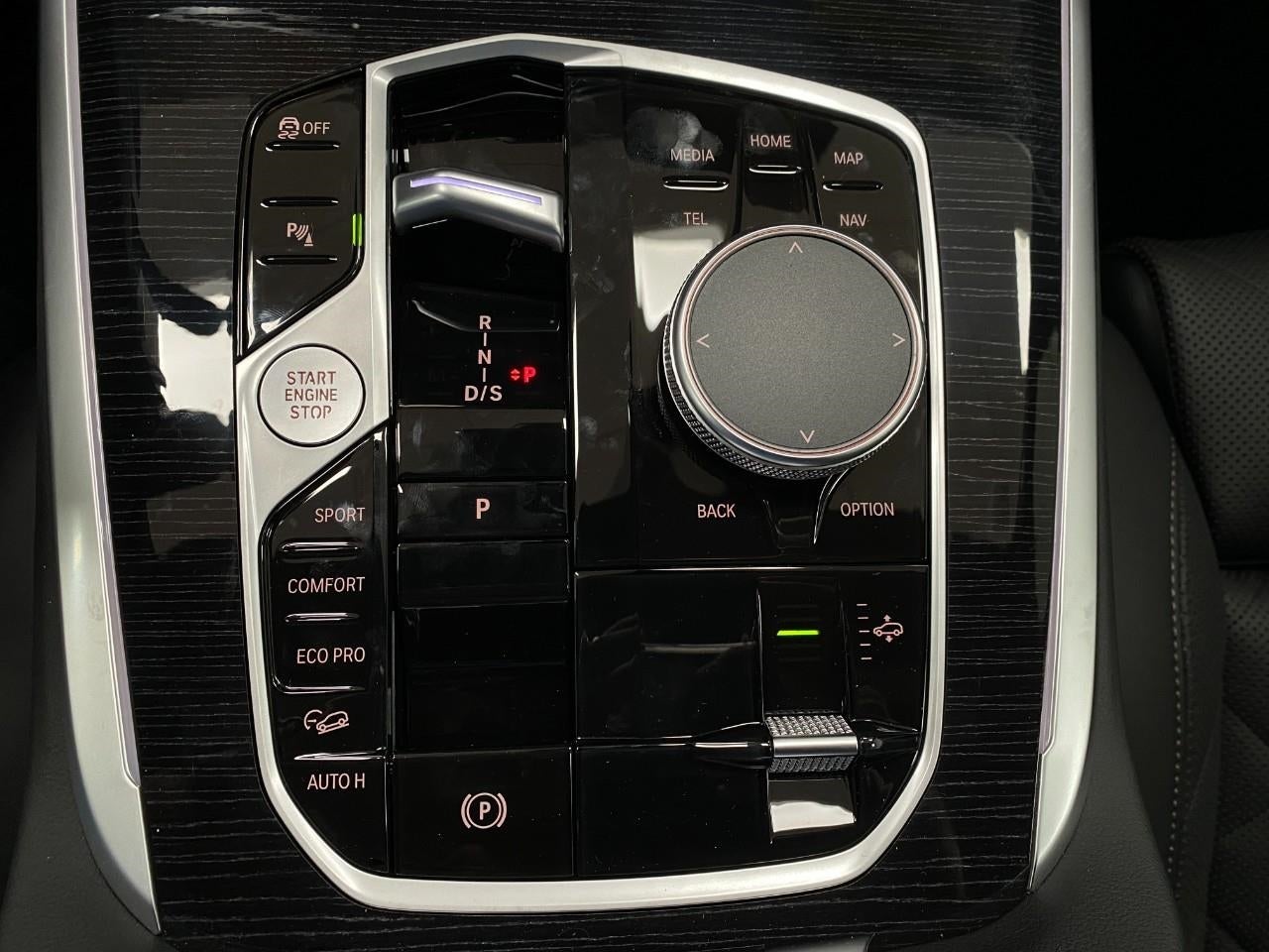 2026 BMW X7 xDrive40i Sports Activity Vehicle