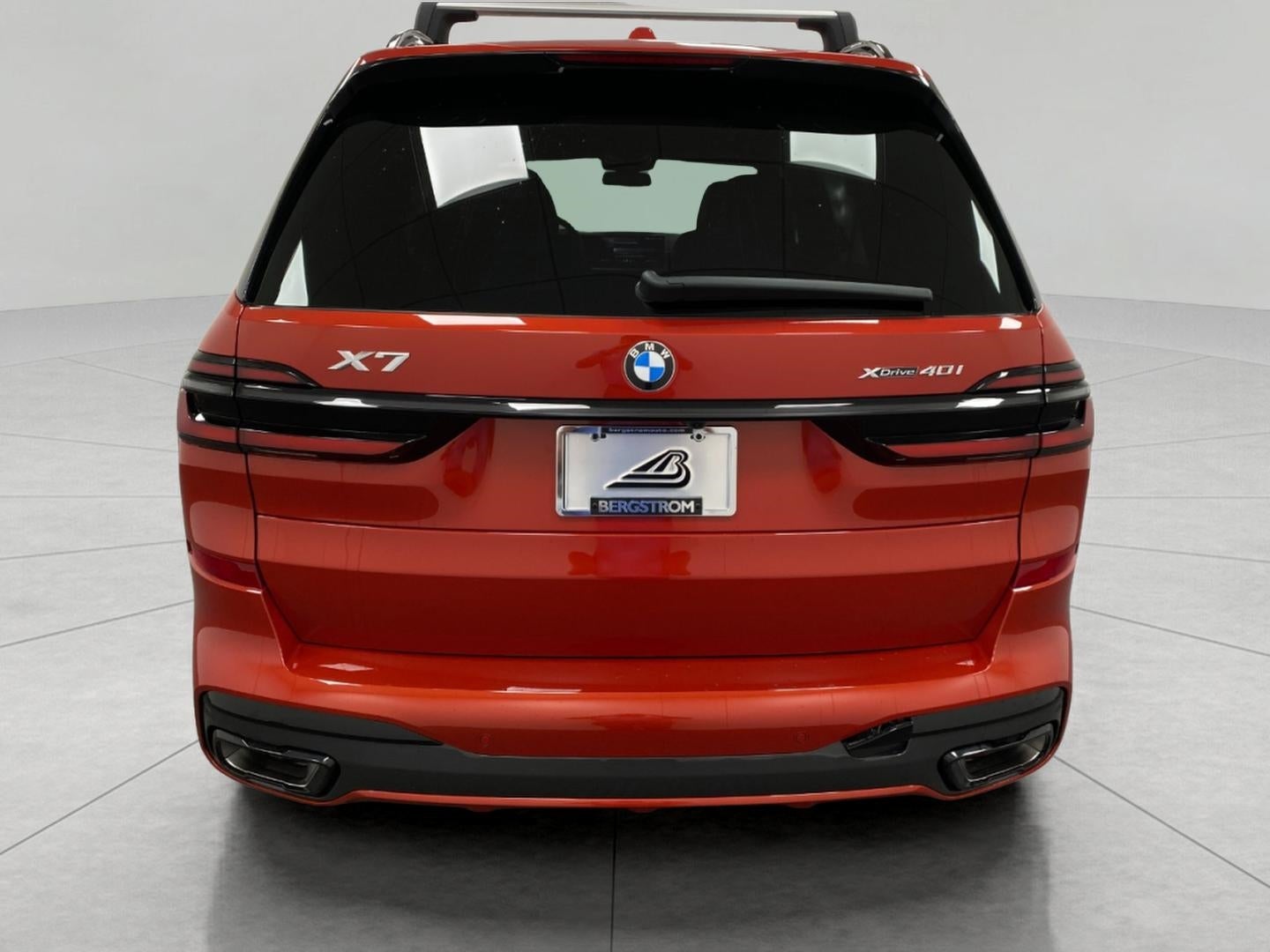 2026 BMW X7 xDrive40i Sports Activity Vehicle