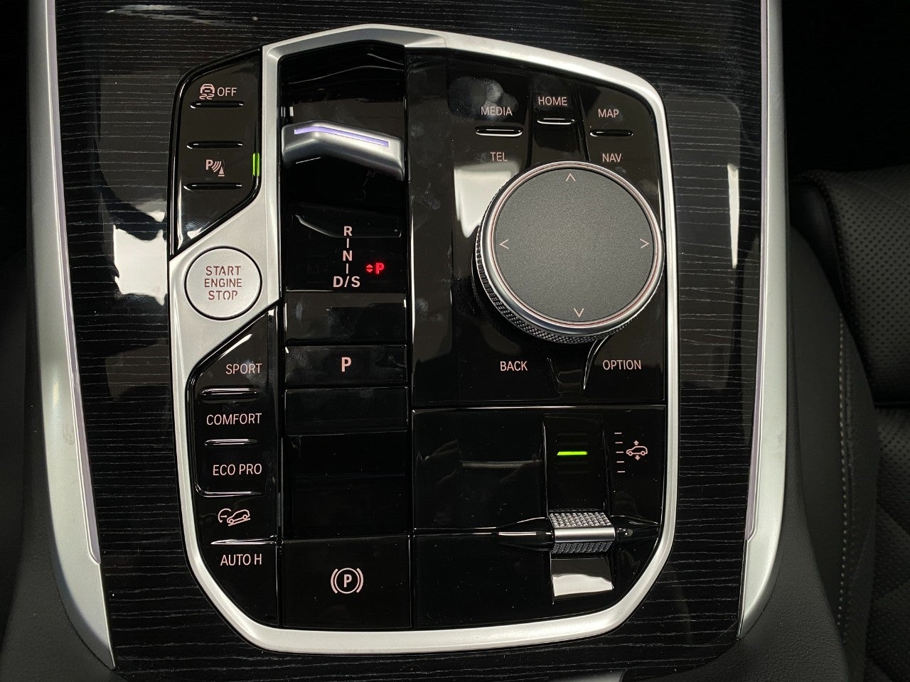 2026 BMW X7 xDrive40i Sports Activity Vehicle