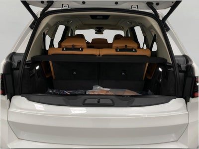 2027 BMW X7 xDrive40i Sports Activity Vehicle