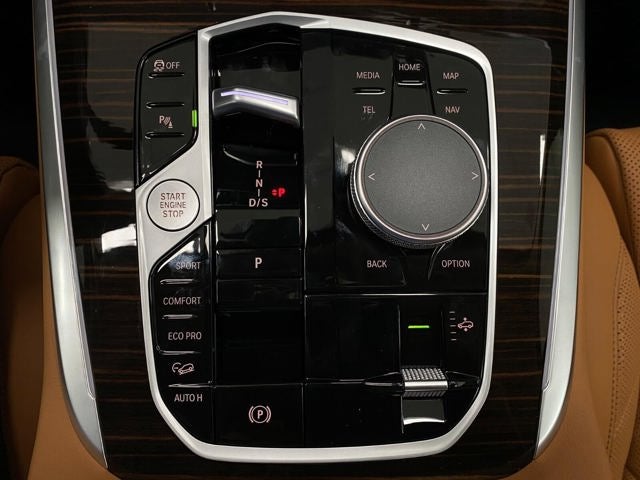 2027 BMW X7 xDrive40i Sports Activity Vehicle