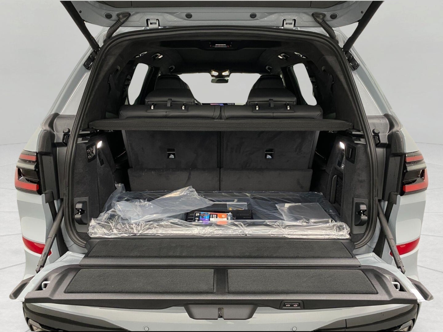 2027 BMW X7 xDrive40i Sports Activity Vehicle