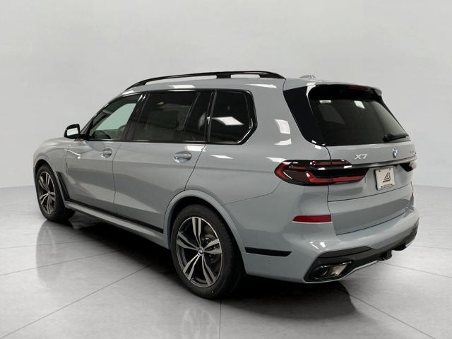2027 BMW X7 xDrive40i Sports Activity Vehicle