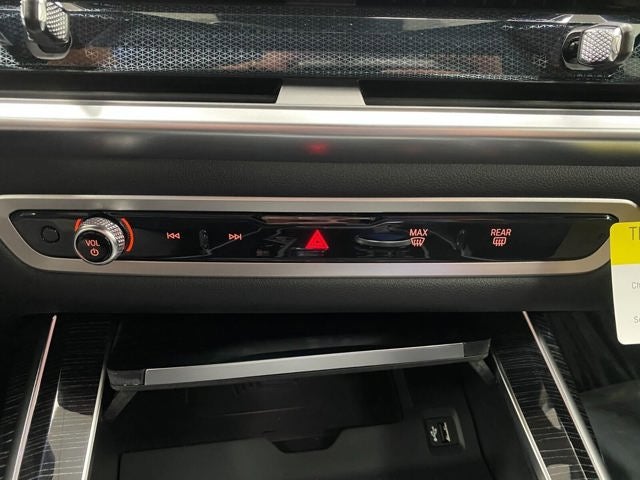 2027 BMW X7 xDrive40i Sports Activity Vehicle