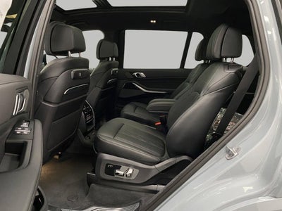 2027 BMW X7 xDrive40i Sports Activity Vehicle