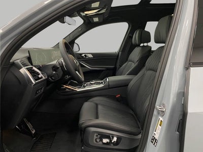 2027 BMW X7 xDrive40i Sports Activity Vehicle