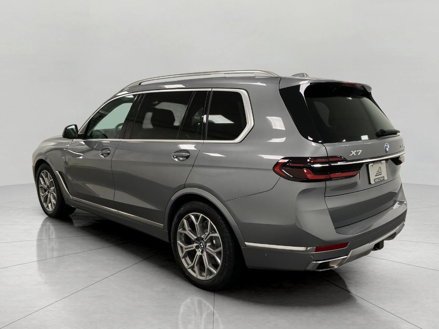 2023 BMW X7 xDrive40i Sports Activity Vehicle