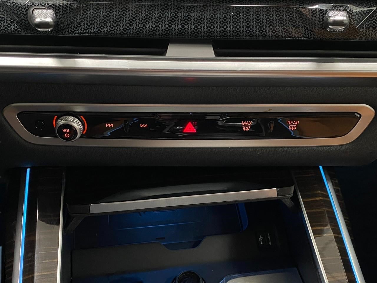 2023 BMW X7 xDrive40i Sports Activity Vehicle