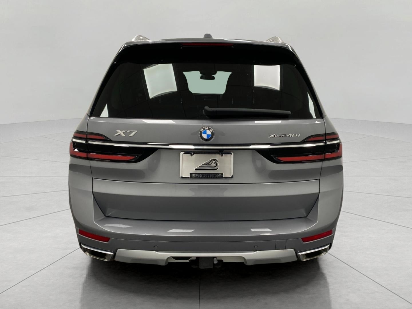 2023 BMW X7 xDrive40i Sports Activity Vehicle