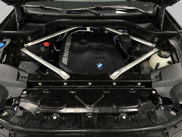 2023 BMW X7 xDrive40i Sports Activity Vehicle