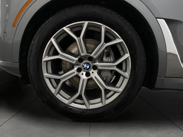 2023 BMW X7 xDrive40i Sports Activity Vehicle