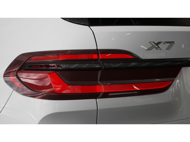 2026 BMW X7 xDrive40i Sports Activity Vehicle