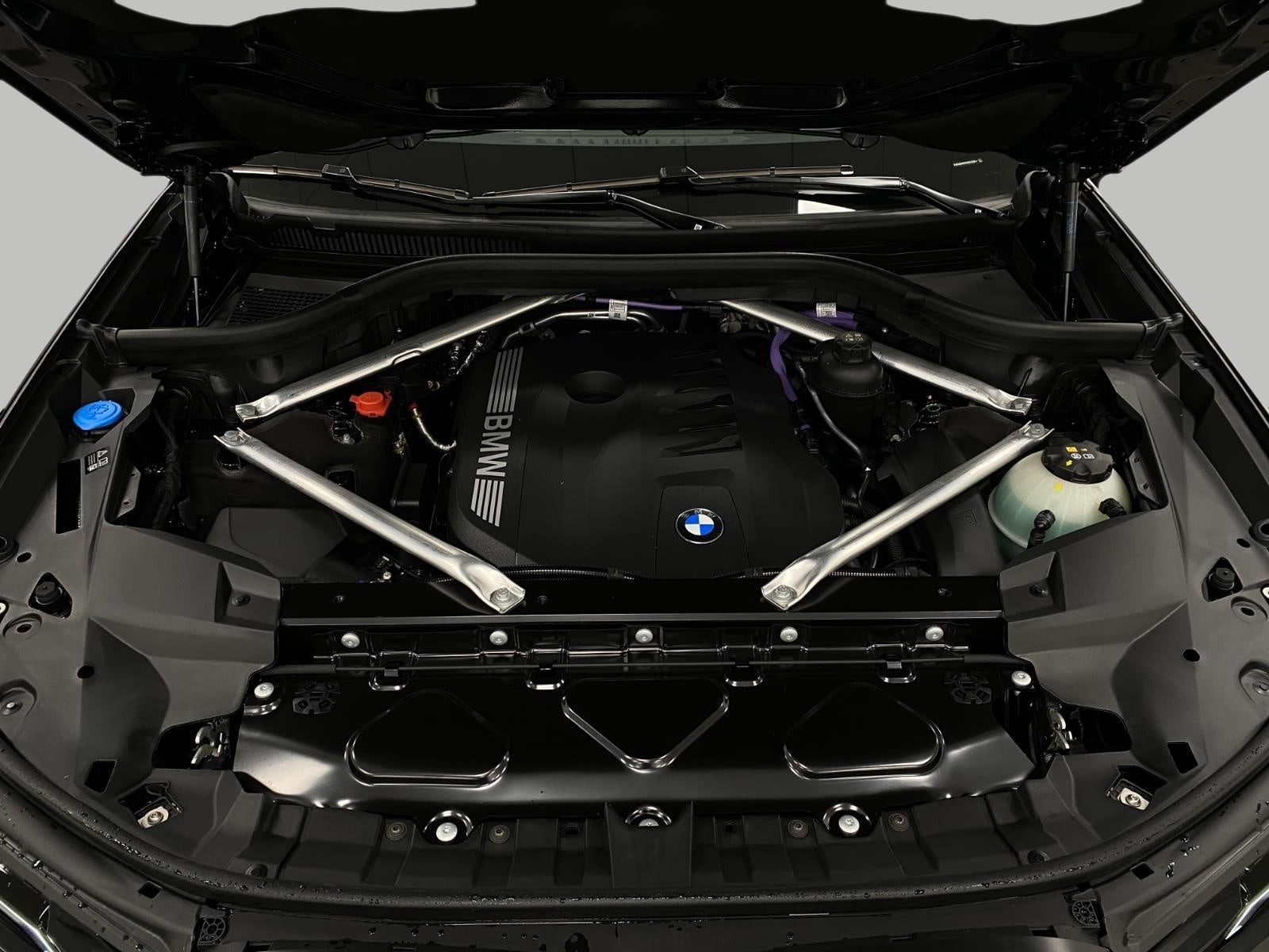 2027 BMW X7 xDrive40i Sports Activity Vehicle