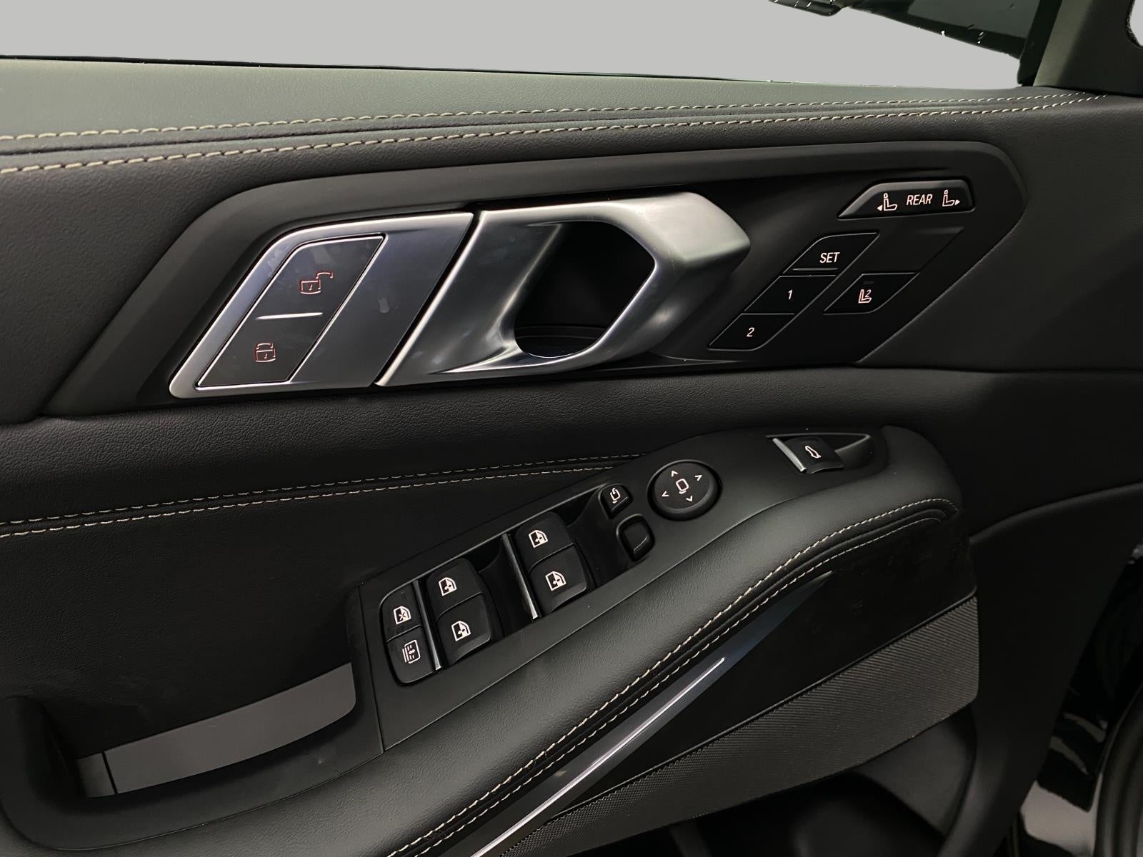 2027 BMW X7 xDrive40i Sports Activity Vehicle