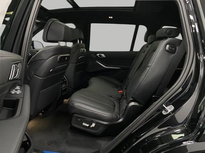 2027 BMW X7 xDrive40i Sports Activity Vehicle
