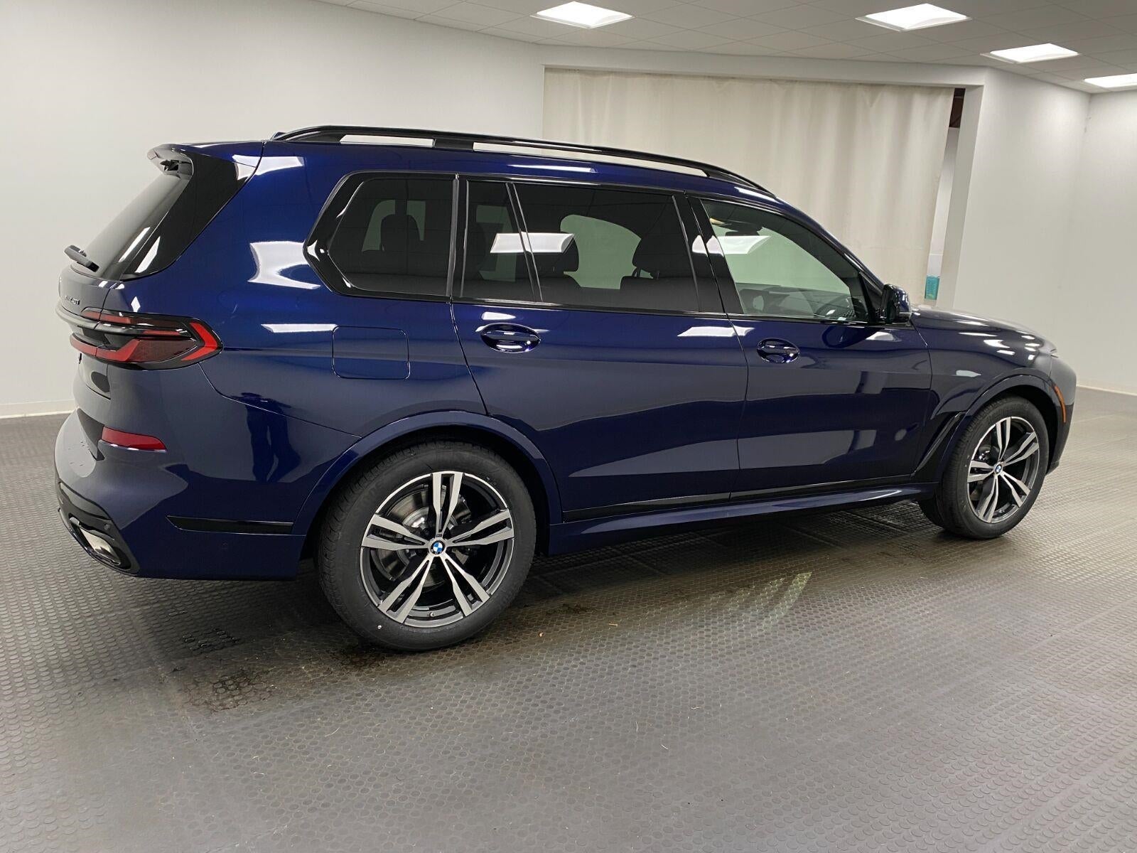2027 BMW X7 xDrive40i Sports Activity Vehicle