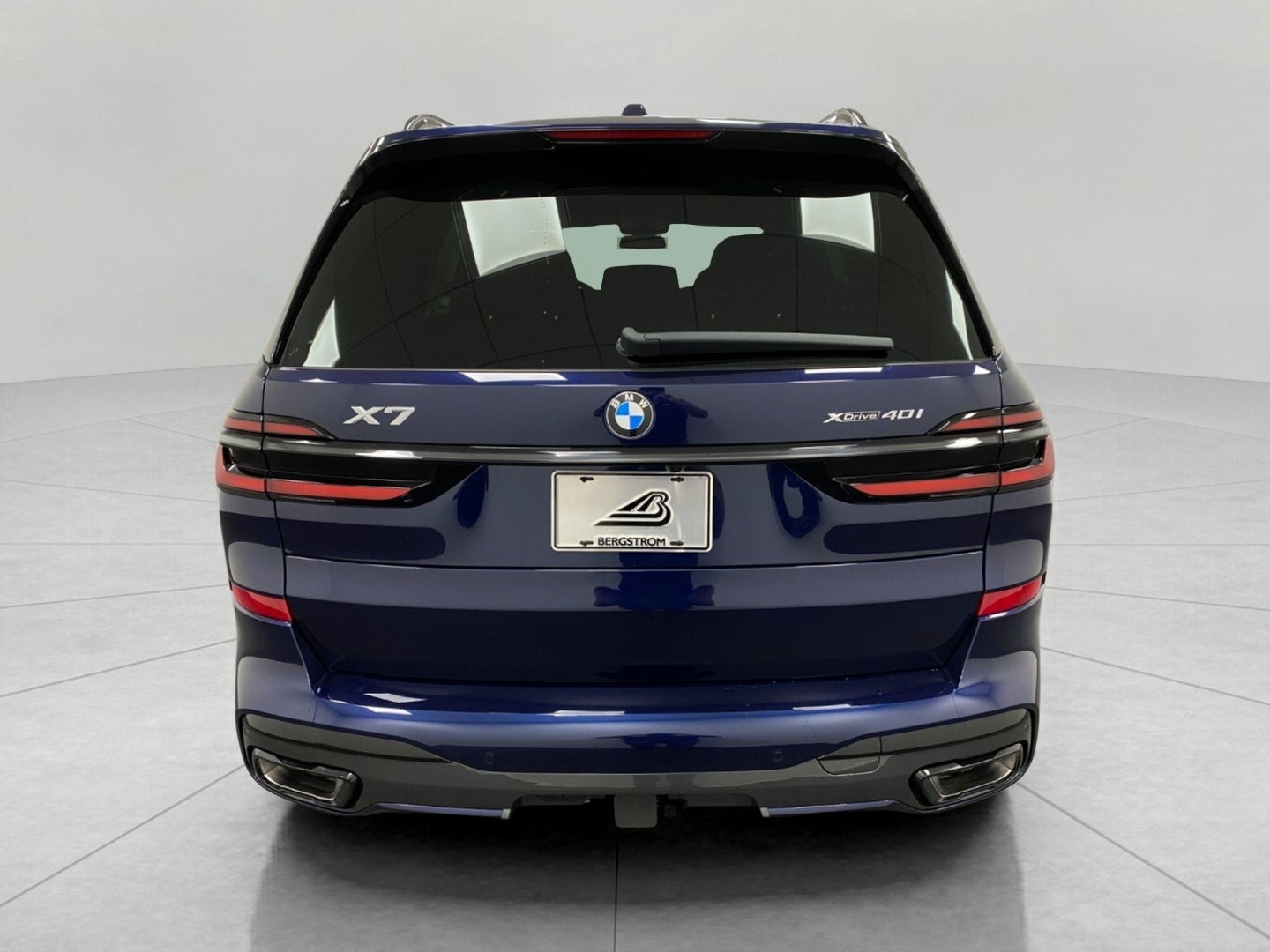 2027 BMW X7 xDrive40i Sports Activity Vehicle