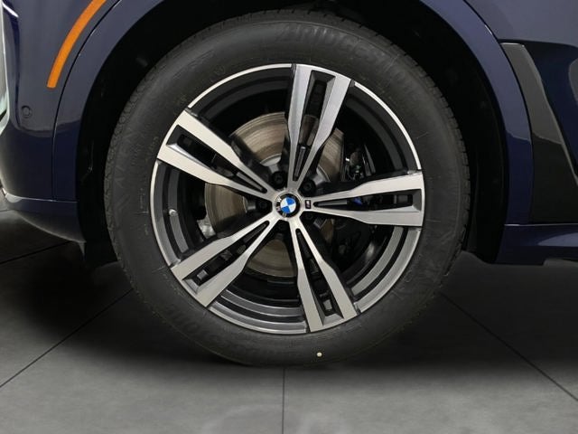 2027 BMW X7 xDrive40i Sports Activity Vehicle