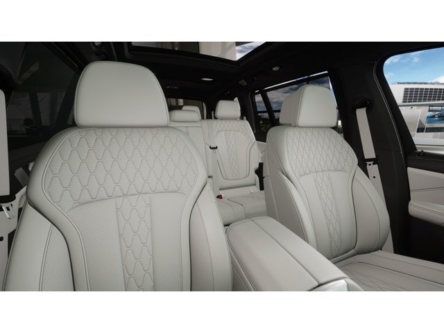 2026 BMW X7 M60i Sports Activity Vehicle