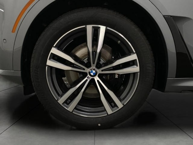 2026 BMW X7 M60i Sports Activity Vehicle
