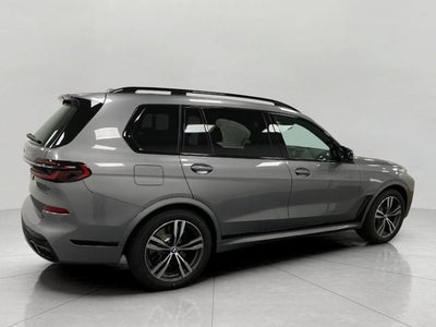 2026 BMW X7 M60i Sports Activity Vehicle