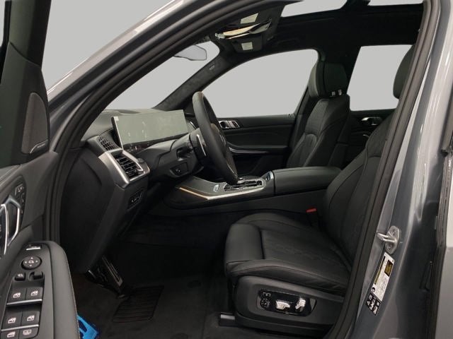 2026 BMW X7 M60i Sports Activity Vehicle