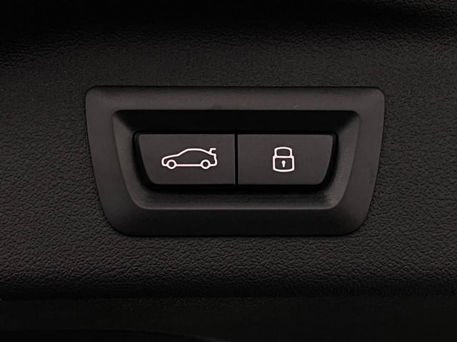 2026 BMW X7 M60i Sports Activity Vehicle