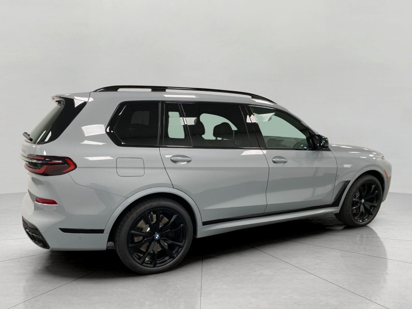 2027 BMW X7 M60i Sports Activity Vehicle