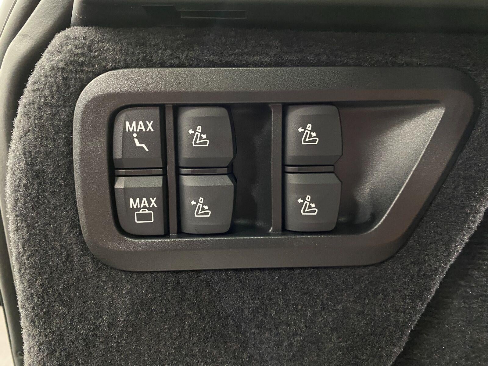 2027 BMW X7 M60i Sports Activity Vehicle