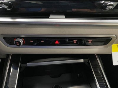 2027 BMW X7 M60i Sports Activity Vehicle