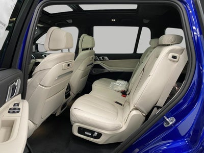 2026 BMW X7 M60i Sports Activity Vehicle