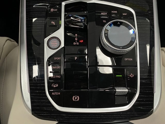 2026 BMW X7 M60i Sports Activity Vehicle