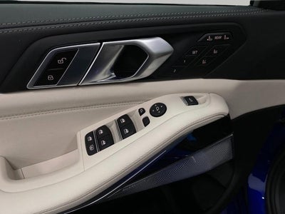 2026 BMW X7 M60i Sports Activity Vehicle