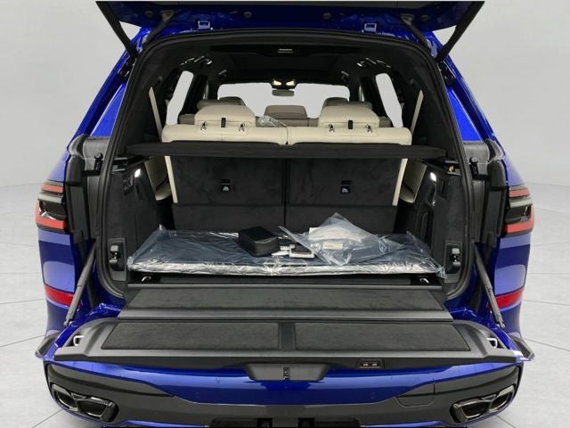 2026 BMW X7 M60i Sports Activity Vehicle