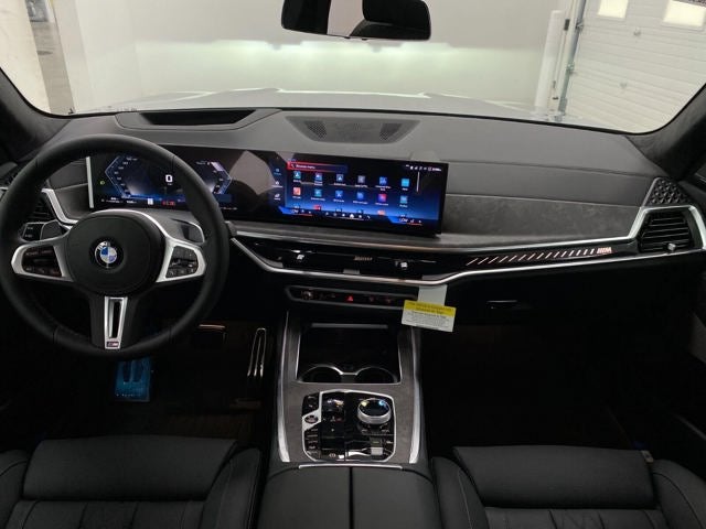 2027 BMW X7 M60i Sports Activity Vehicle