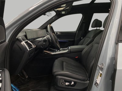 2025 BMW X7 M60i Sports Activity Vehicle