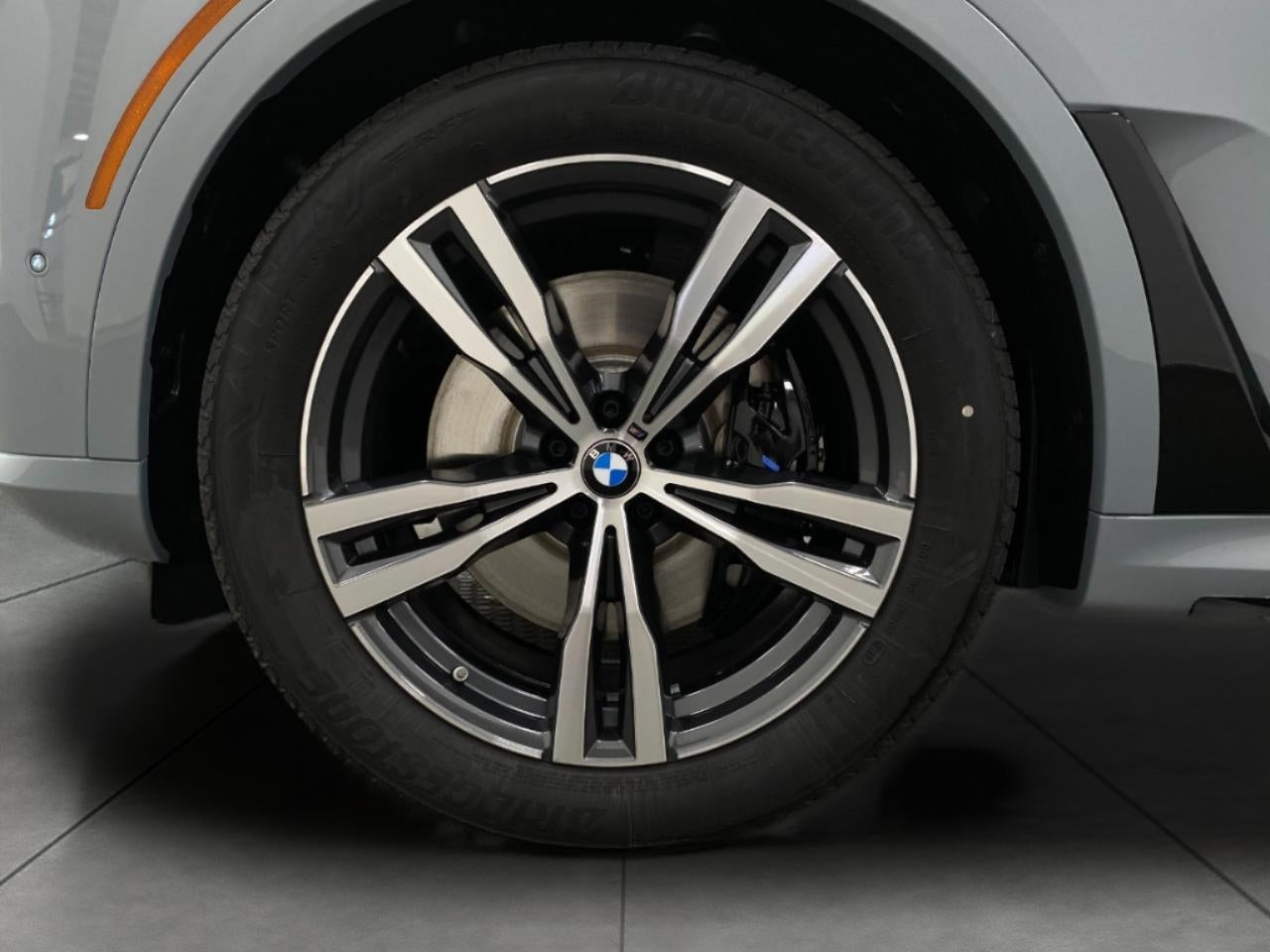 2026 BMW X7 M60i Sports Activity Vehicle