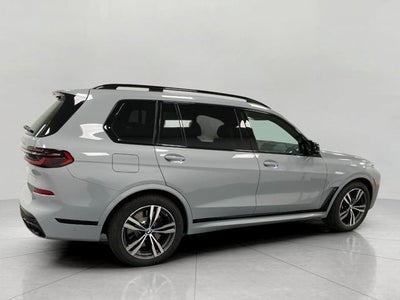 2026 BMW X7 M60i Sports Activity Vehicle