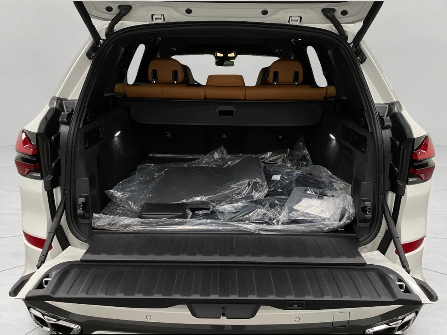 2026 BMW X5 M60i Sports Activity Vehicle