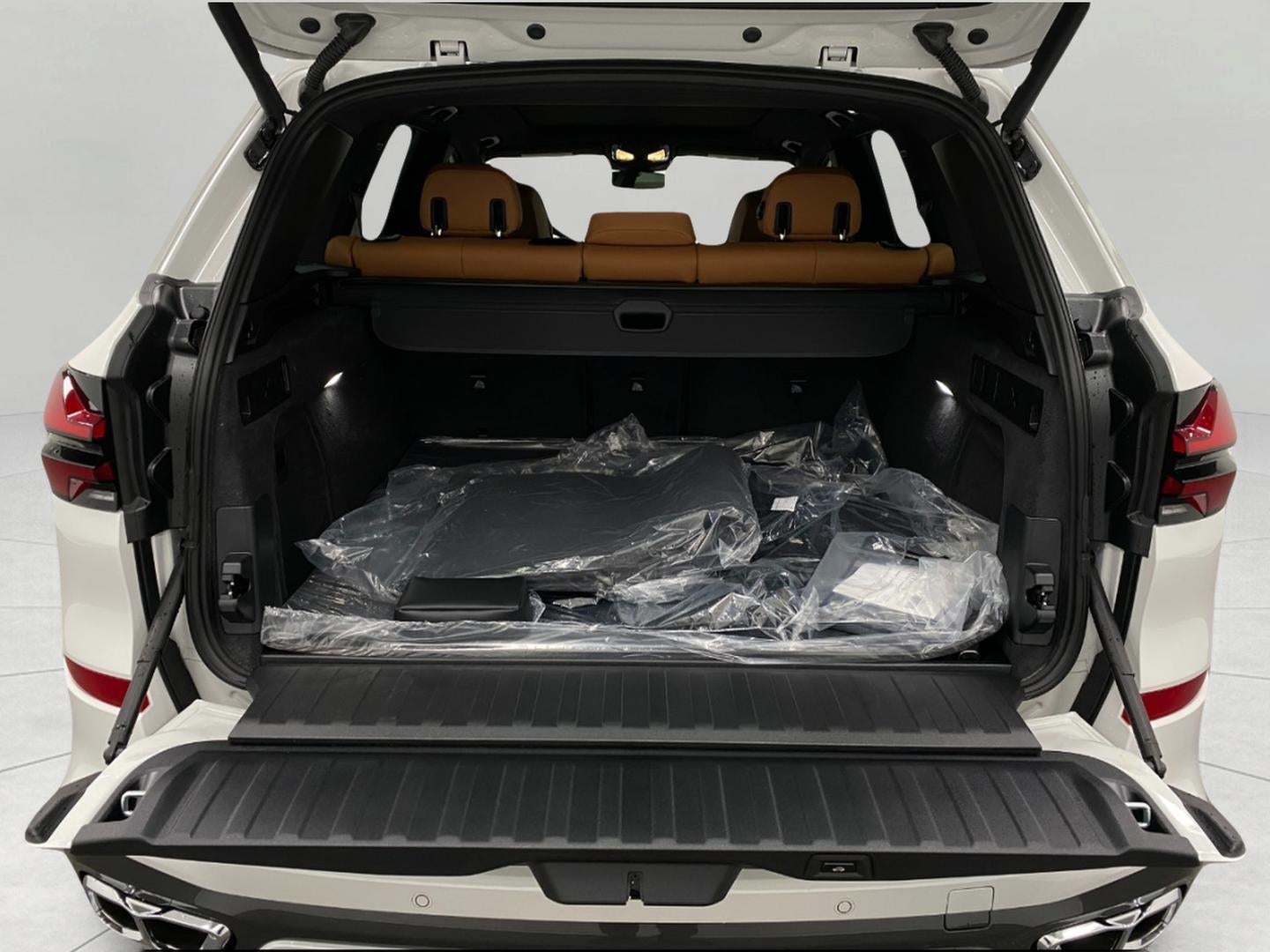 2026 BMW X5 M60i Sports Activity Vehicle