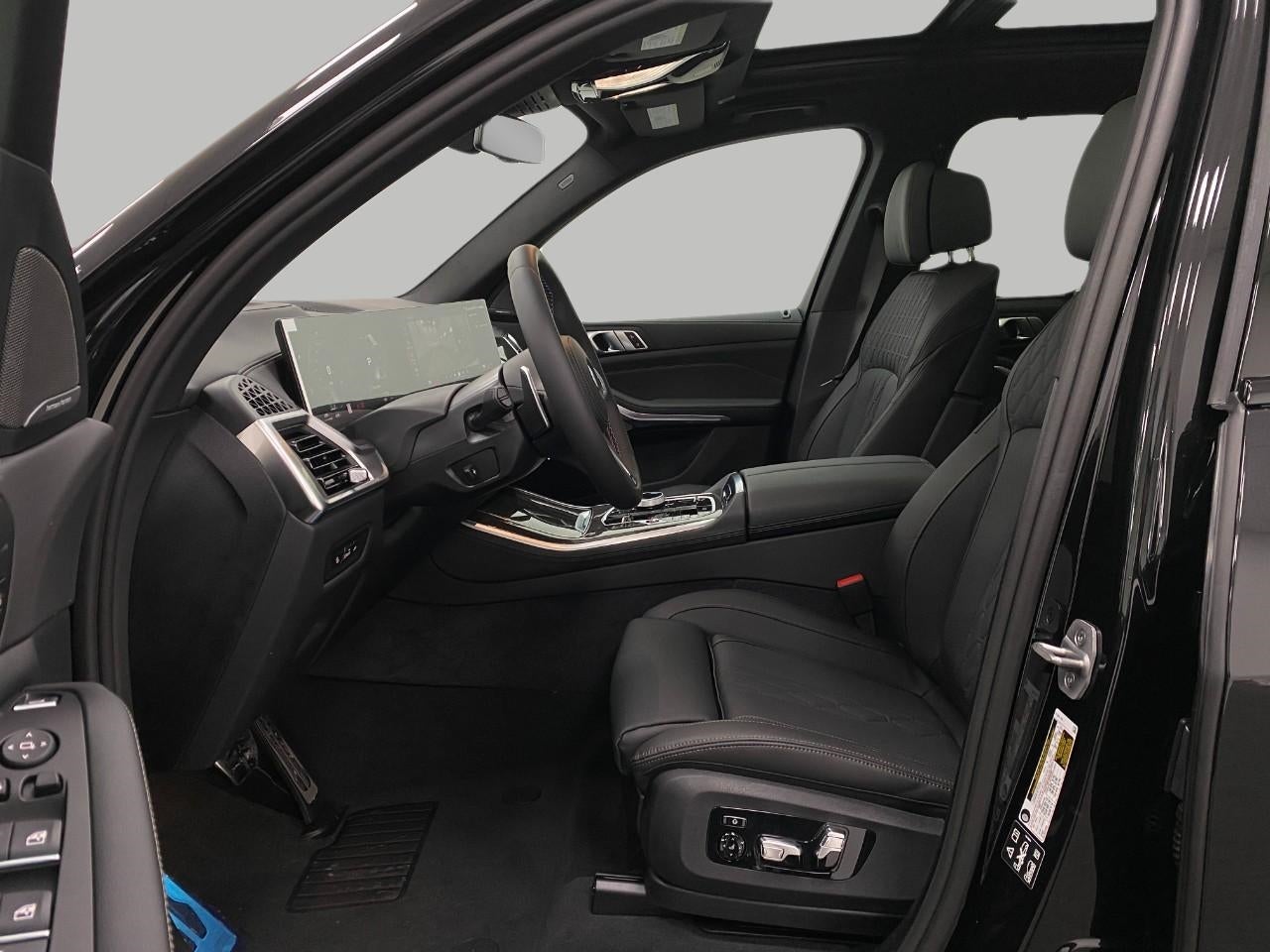 2026 BMW X5 M60i Sports Activity Vehicle