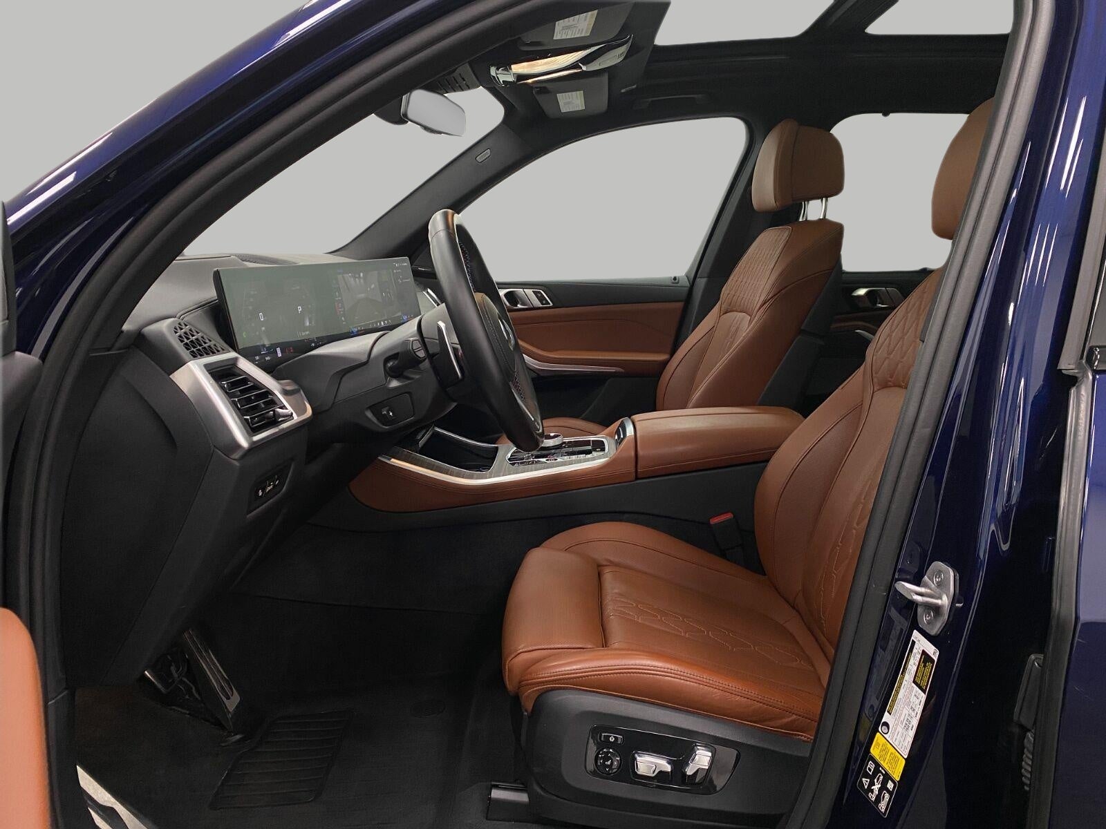 2024 BMW X5 M60i Sports Activity Vehicle